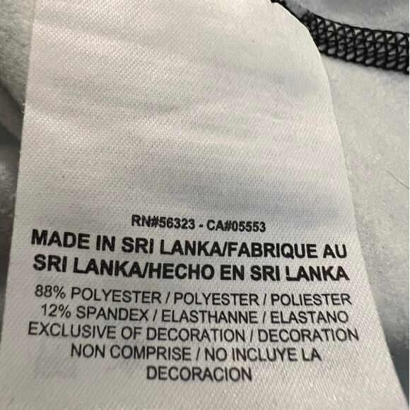 Nike Pro Women's Jacket in Black Yellow Pattern w/Three Quarter Zipper Size M - Picture 7 of 8